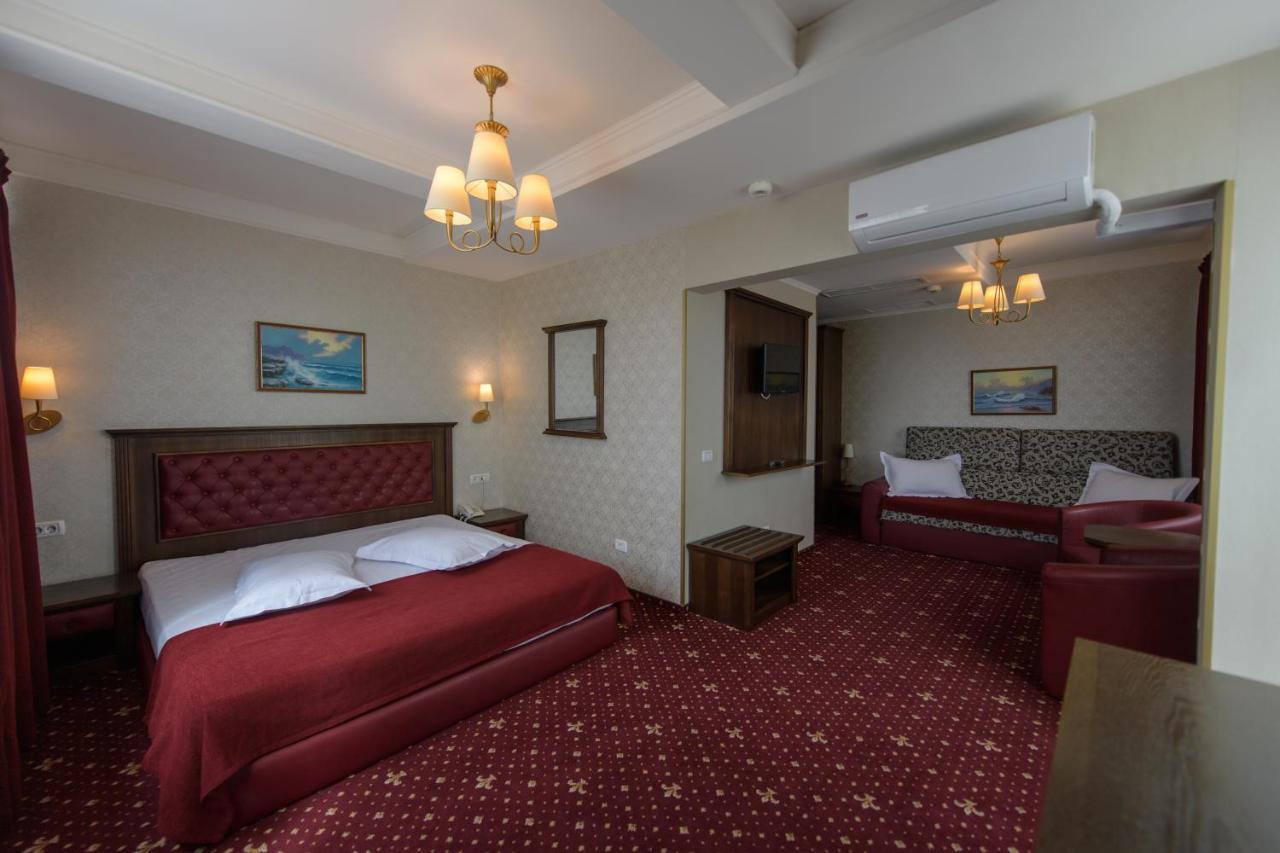 Hotel Golden Palace มามายา ภายนอก รูปภาพ