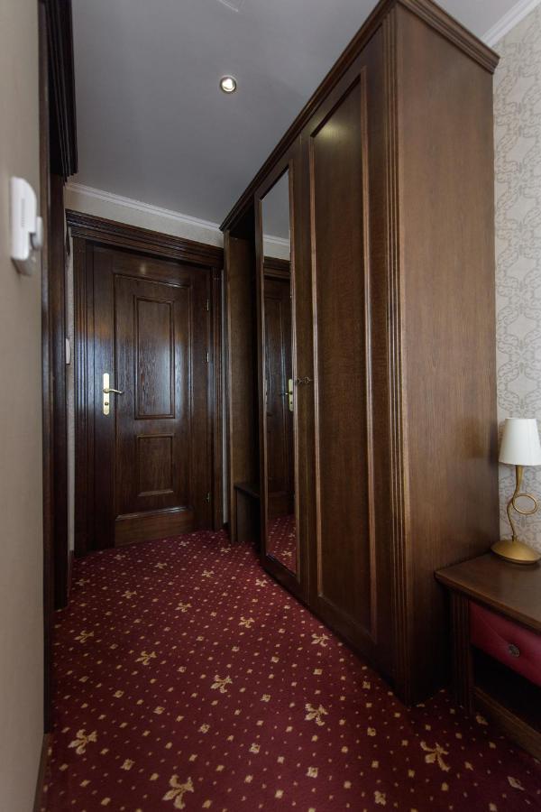 Hotel Golden Palace มามายา ภายนอก รูปภาพ